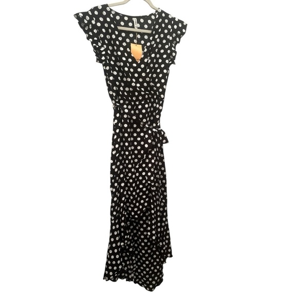 Grecerelle Dresses & Skirts - NWT High Low Black and White Polka Dot Dress Flutter Sleeves Tie Waist Sz S